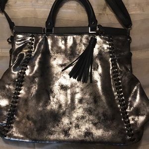 🔘Metallic Silver Black Tote🔘